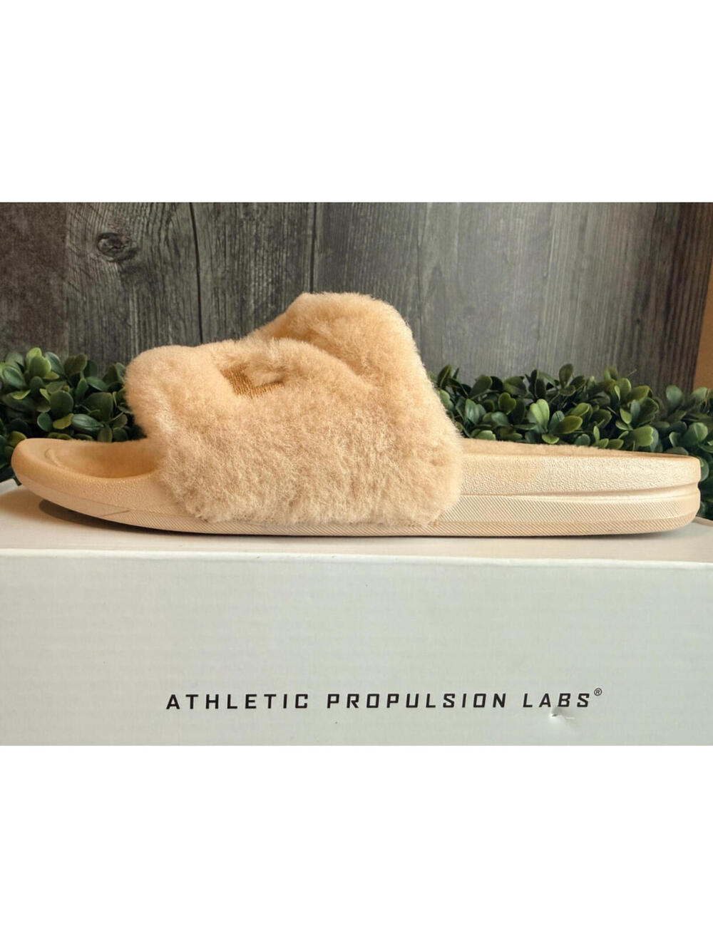 APL Shearling Champagne Slide Women's EU 37 US 7